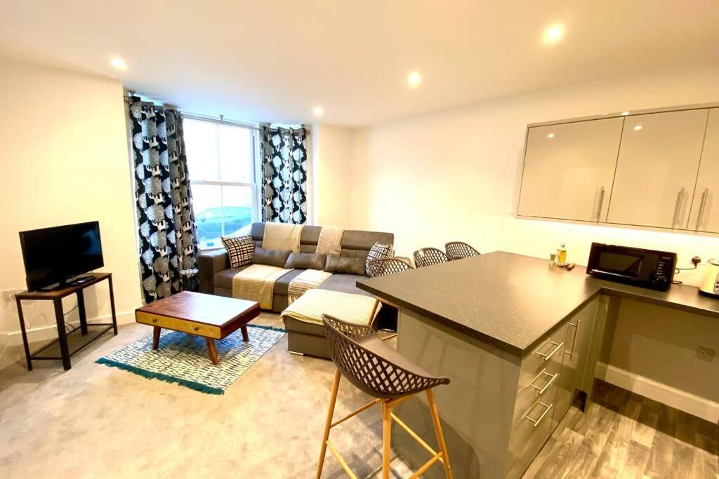Stunning New Apartment Set In St Leonards On Sea Hollington  Eksteriør bilde